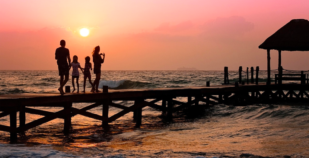 atardecer-muelle Atardecer muelle viajando tu mundo