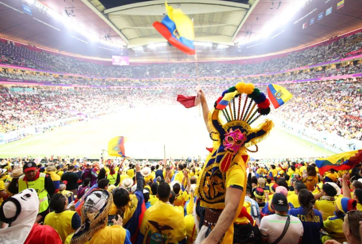 Hinchas ecuatorianos viviendo la experiencia del Mundial FIFA 2026 en Estados Unidos con Viajando Tu Mundo